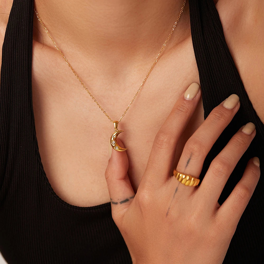 Uworld Stainless Steel Moon Necklace 18K Gold Plated Color Women waterproof Jewelry goth Zircon Pendant Necklace Birthday Gift