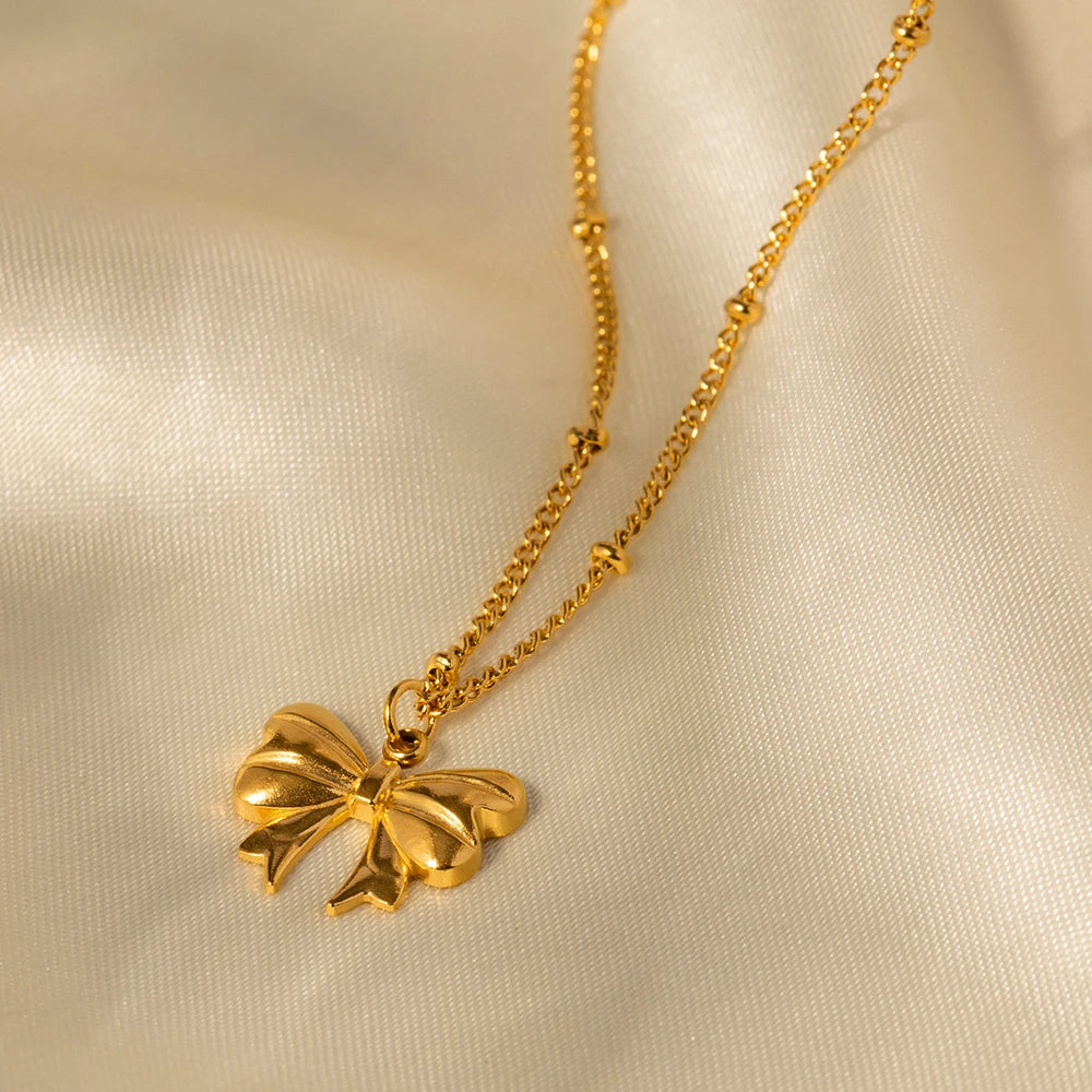 Uworld New Arrival 18K Gold Plated Charm Necklace Stainless Steel Bow Pendant Necklace for Women Trendy Charm Jewelry Waterproof