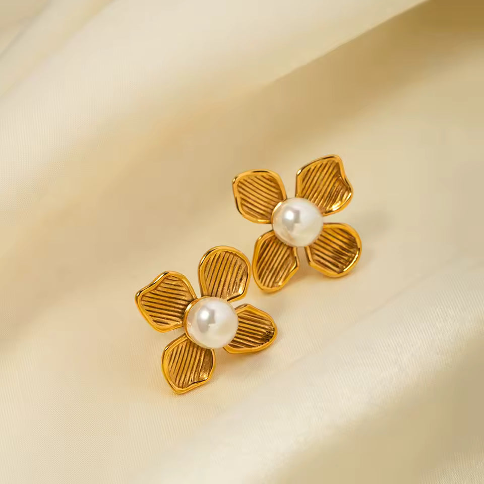 Uworld 316L Stainless Steel Flower Stud Earrings Fashion Metal 18K Gold Color Plated Rust Proof Texture Charm Jewelry for Women