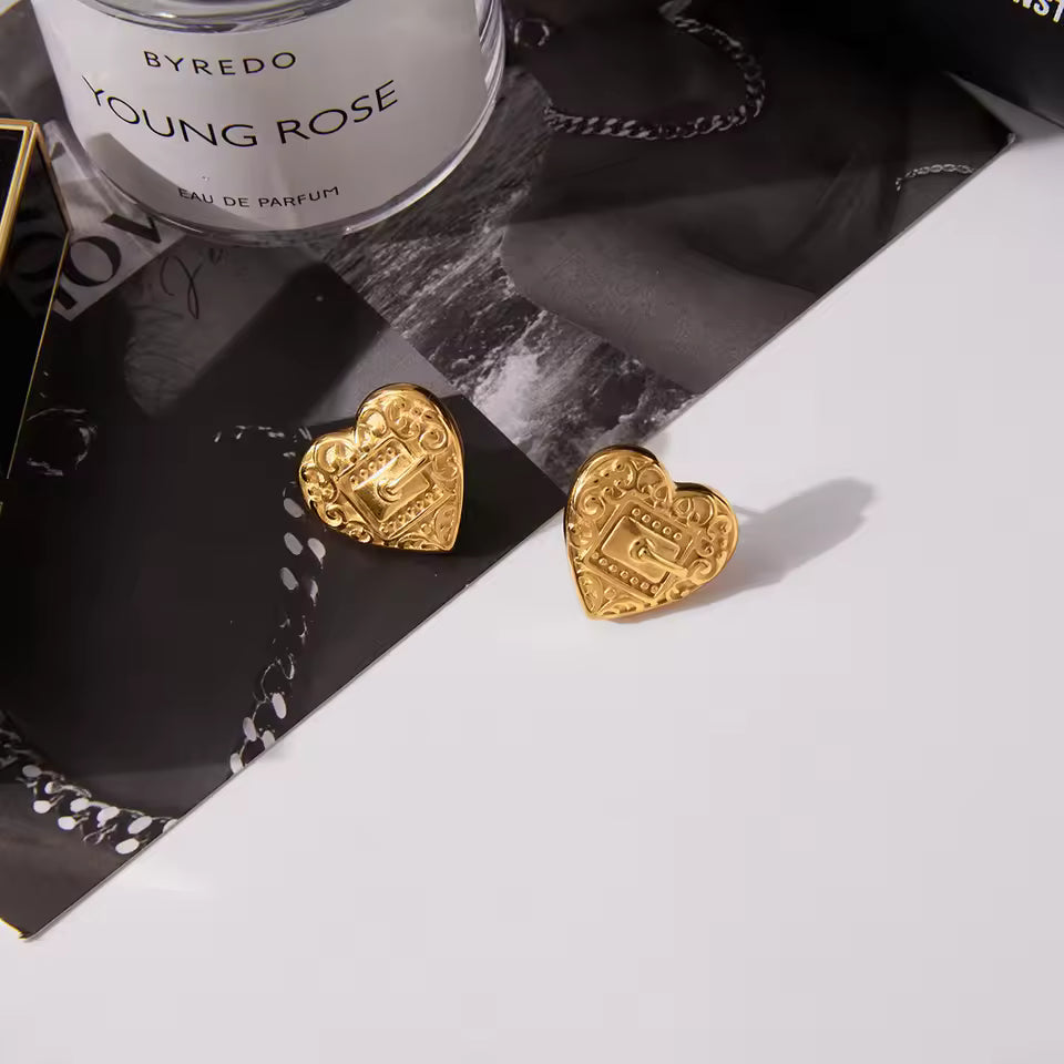 Uworld Classic Fashion 18k Gold Color Plated Belt Buckle Texture Heart-Shape Earring Hypoallergenic Stainless Steel Girl Jewelry