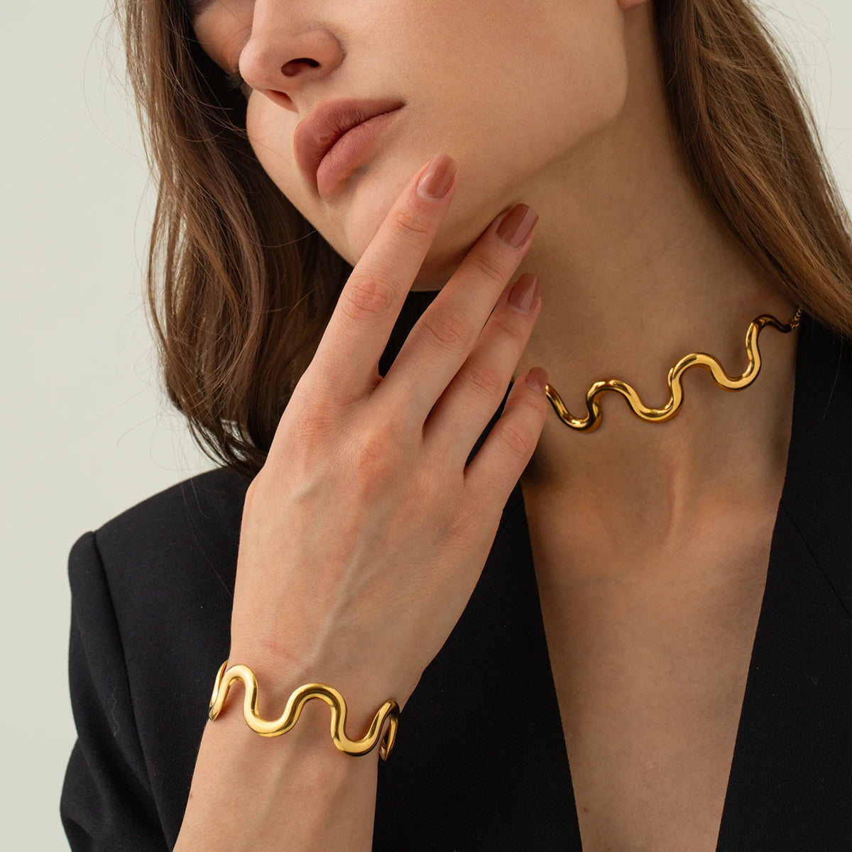 Uworld 18k gold color stainless steel wave pull-out necklace Women Statement Metal Plated Trendy Fashion 2023 Jewelry 목걸이