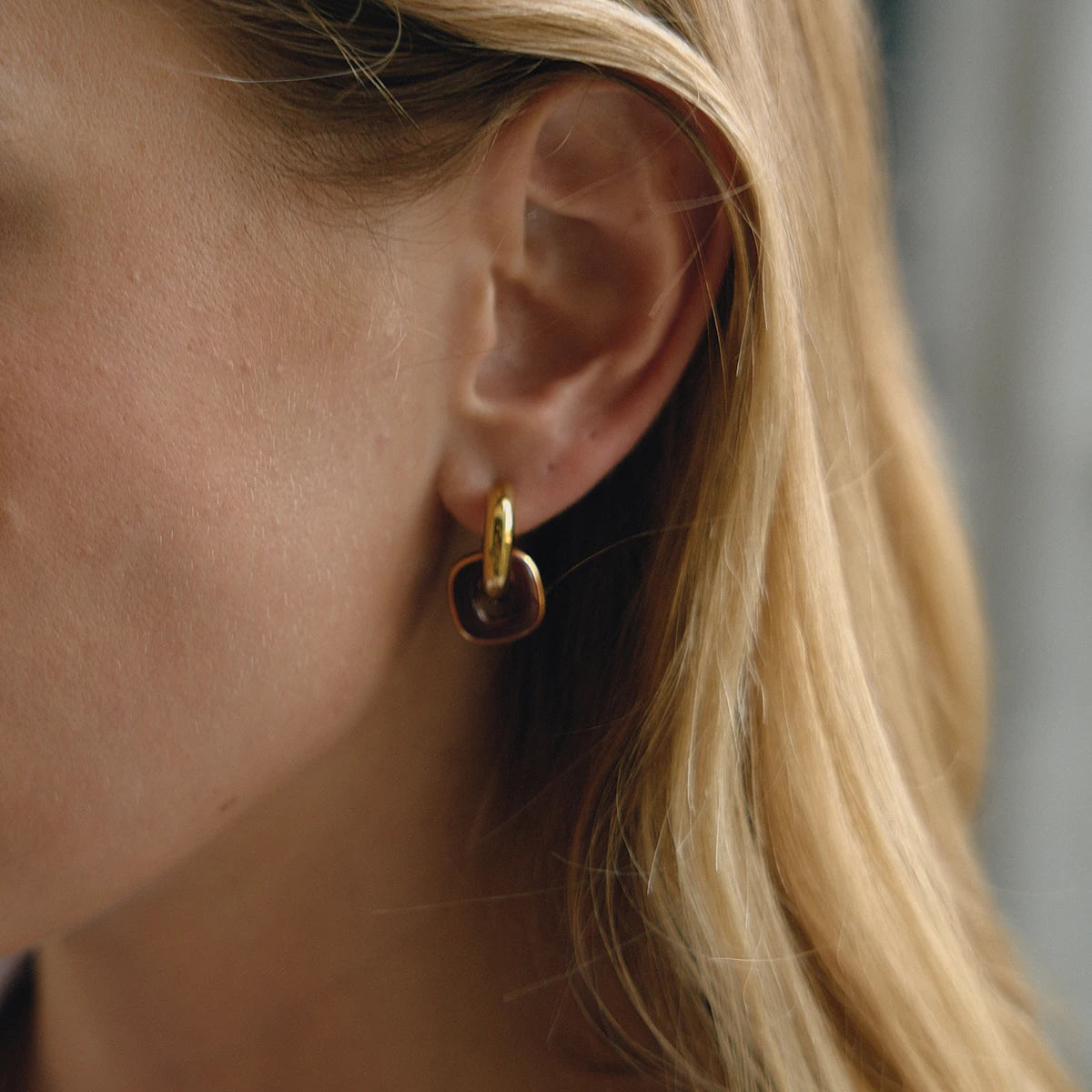 Uworld Minimalist 18K Gold Color Plated Stainless Steel Brown Drip Oil Double Ring Splicing Earrings Women's Jewelry Party Gift