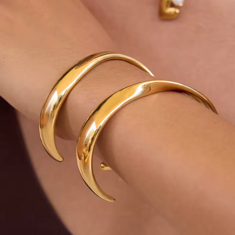 Uworld Minimalist Classic 18K Gold Color Plated Stainless Steel Asymmetric Smooth Line Bracelet Trendy Waterproof Women Jewelry