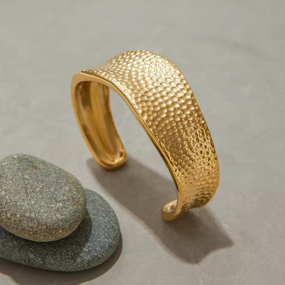 Uworld Fashion 18K Gold Color Stainless Steel Hammer Pattern Concave Opening Bracelet Wide Face Bracelet Women's Jewelry Gift fo