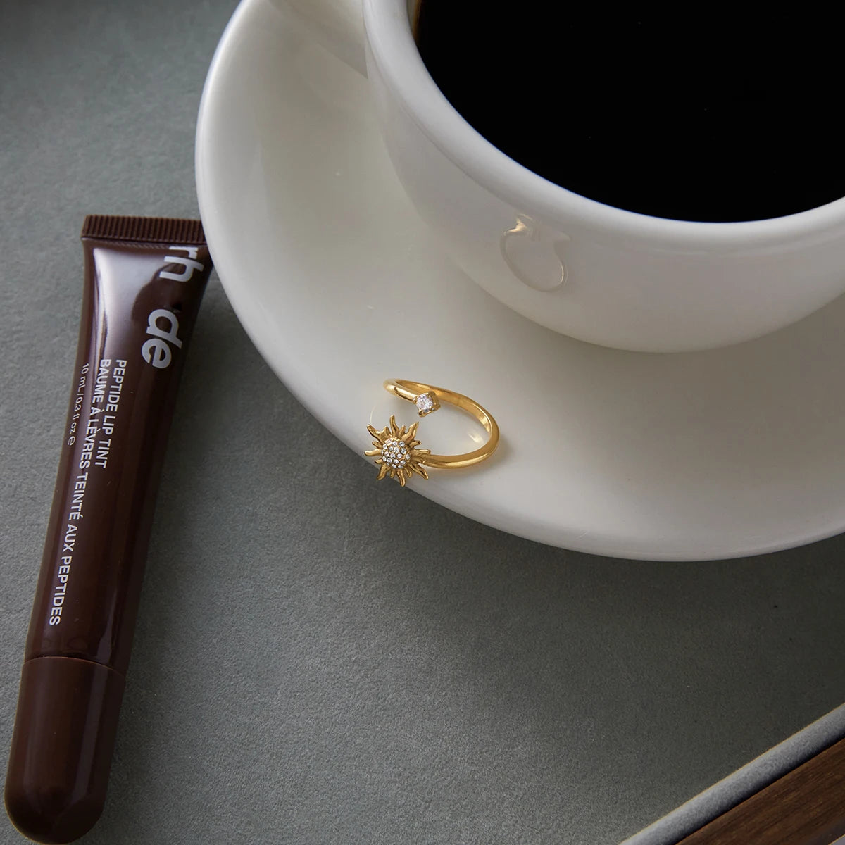Uworld Personalized Design 18K Gold Color Plated Inlay Zircon Sun Shape Asymmetry Open Ring Waterproof Stainless Steel Jewelry