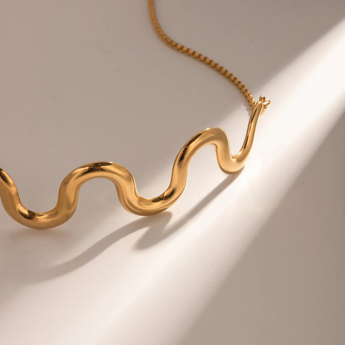 Uworld 18k gold color stainless steel wave pull-out necklace Women Statement Metal Plated Trendy Fashion 2023 Jewelry 목걸이