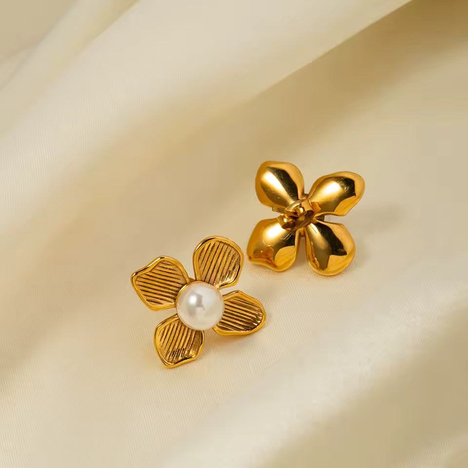 Uworld 316L Stainless Steel Flower Stud Earrings Fashion Metal 18K Gold Color Plated Rust Proof Texture Charm Jewelry for Women