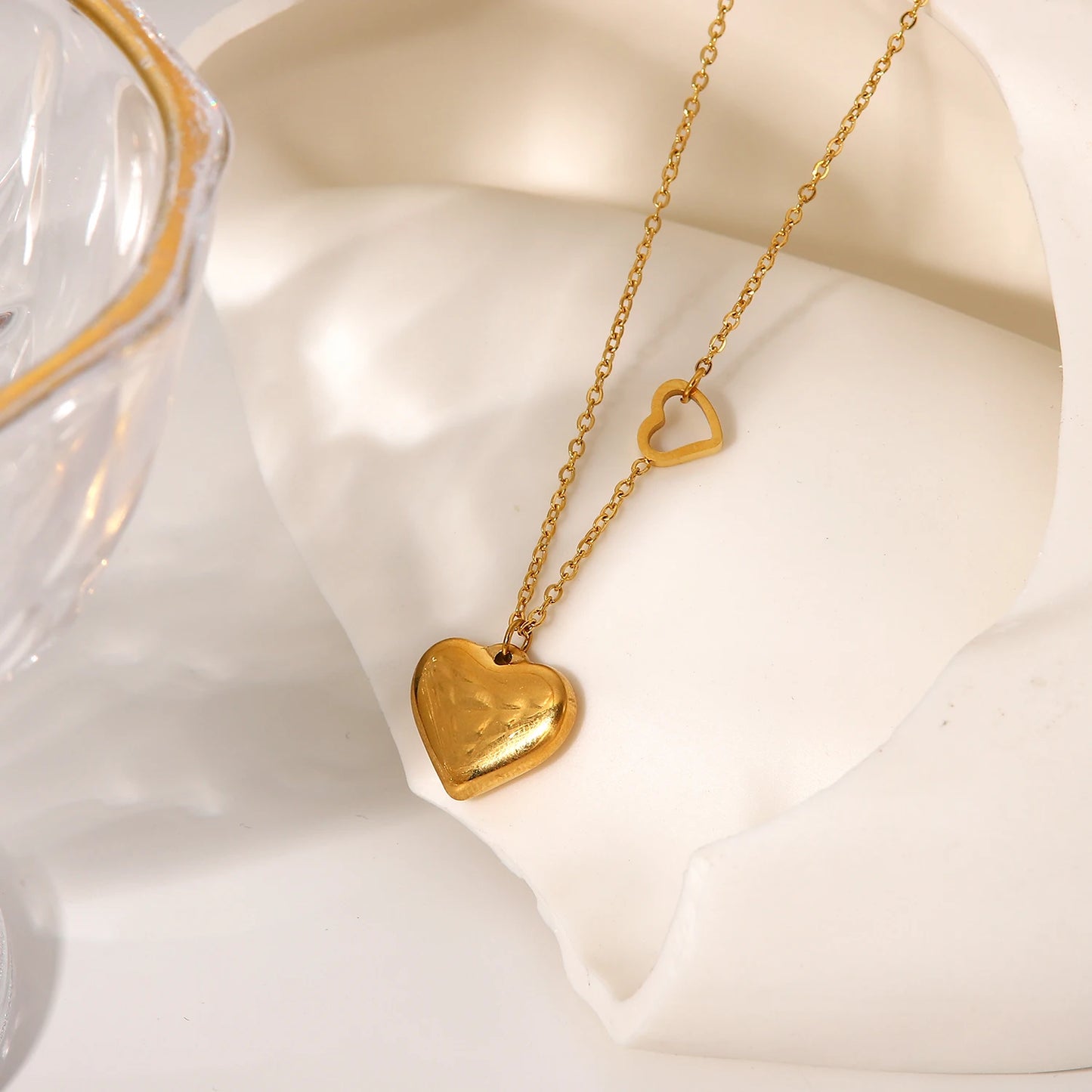 Cute 18K Gold Plated Stainless Steel Double Heart Pendant Necklace Women's Love Pendant Necklace