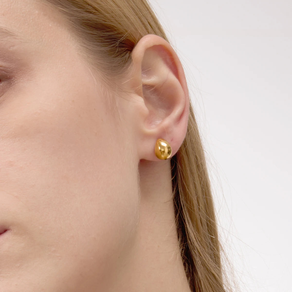 Uworld Minimalist 18K Gold Color Plated Stainless Steel Drop Shaped Ear Studs Smooth Earrings for Women's Jewelry Party Gifts