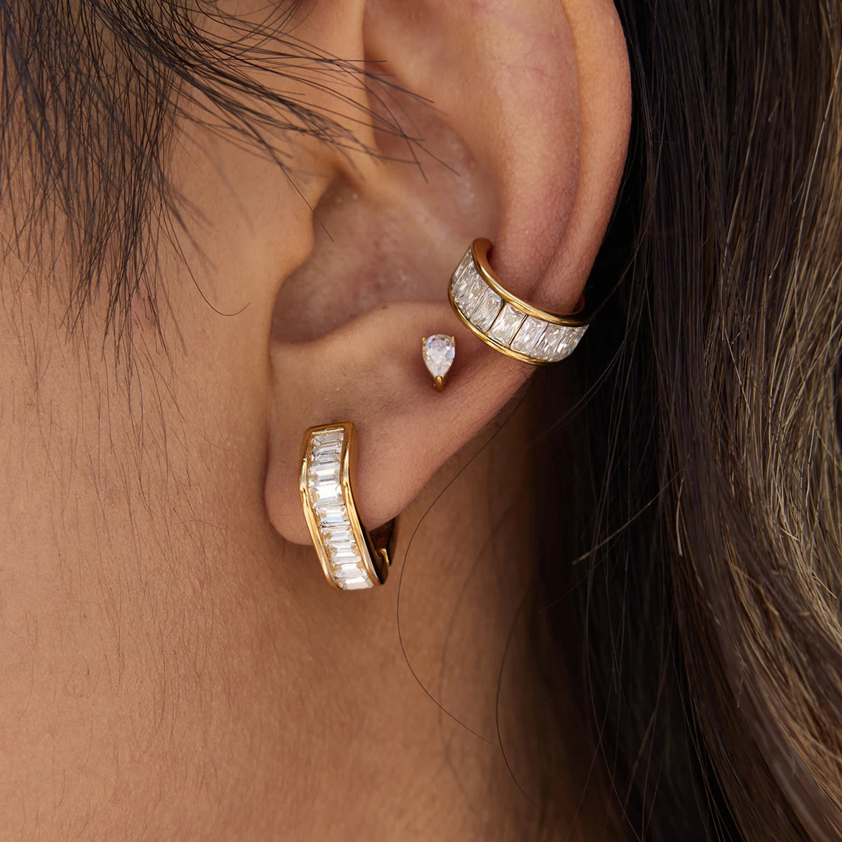 Uworld Simple Classic White Square Water Rhinestone Geometric Irregular Earrings 18K PVD Stainless Steel Women's Jewelry